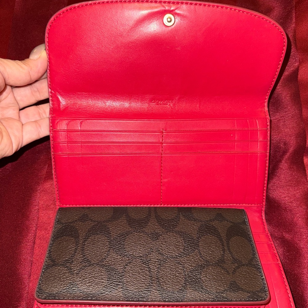Coach Signature slim envelope Red - Picture 2 of 3